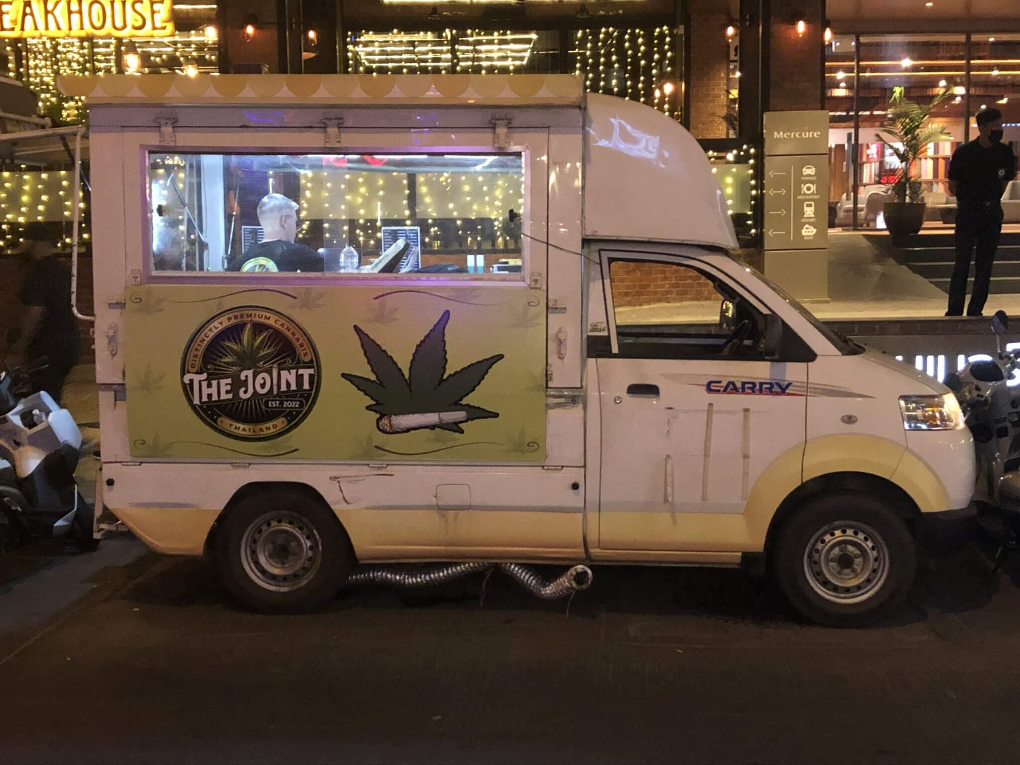 Mobiler Cannabis-Verkaufsstand in Bangkok